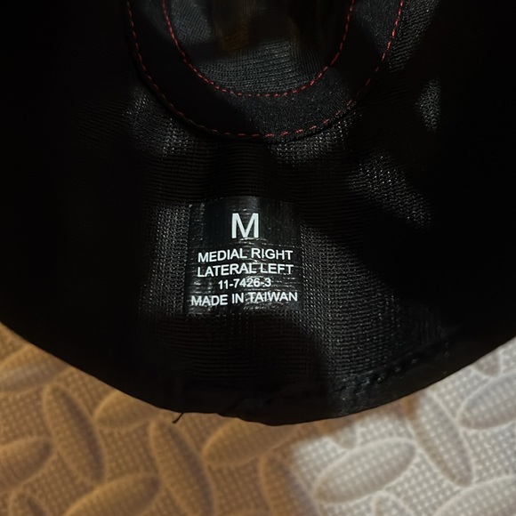 Don Joy Adjustable Left knee brace - Picture 6 of 6